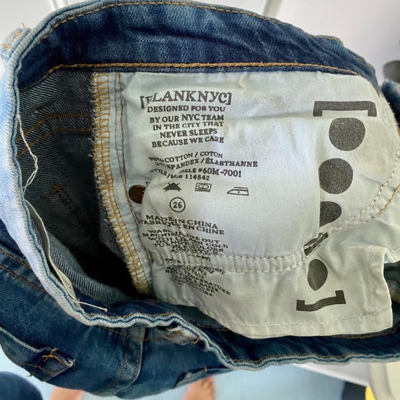 BLANK NYC Distressed Skinny Jeans Shopbop Size 26 - Picture 7 of 8